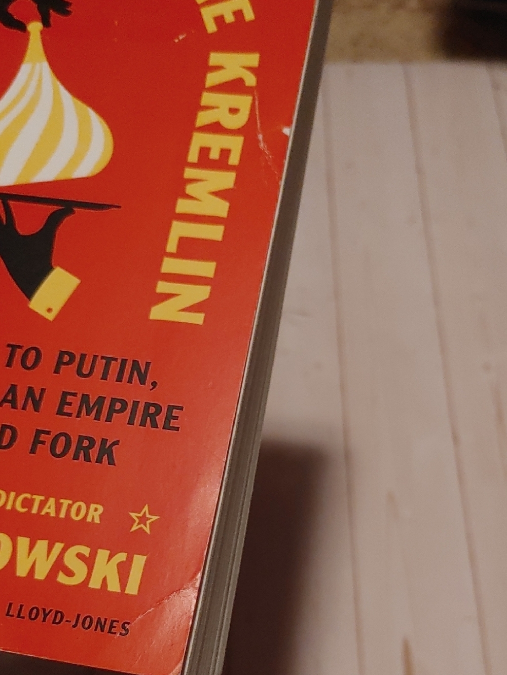 Witold Szabłowski What's Cooking in the Kremlin - Red Paperback - Picture 6 of 6